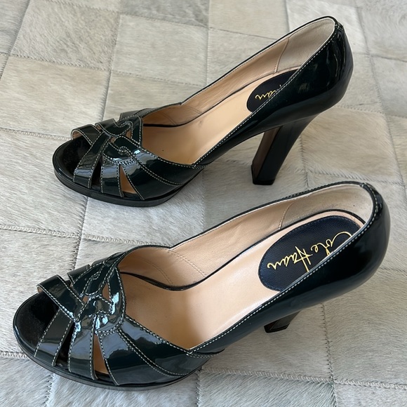 Cole Haan women’s patent leather high heels. Size 8.5. Excellent condition - Picture 3 of 10